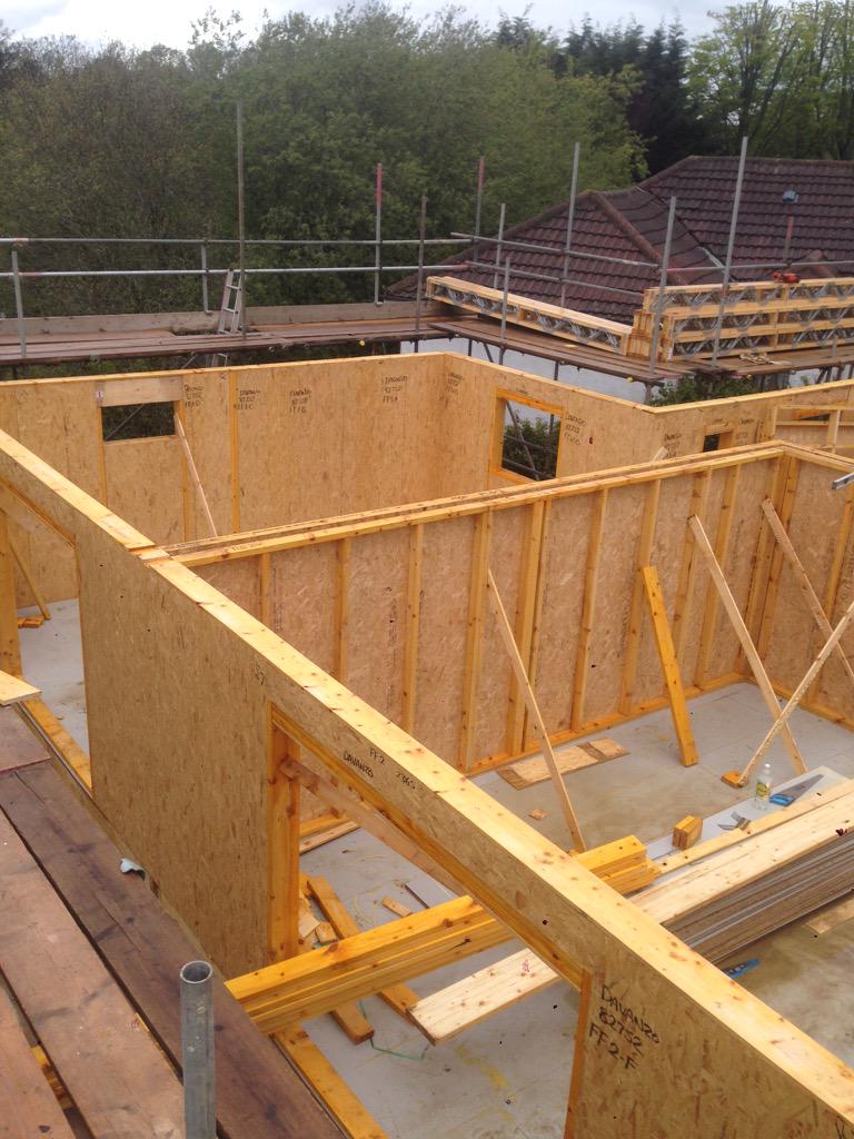 AbsoluteTcltd's tweet photo. SIPs eco panels going up in Southampton. 2 weeks in almost ready for the roof http://t.co/BOtlSud6g1