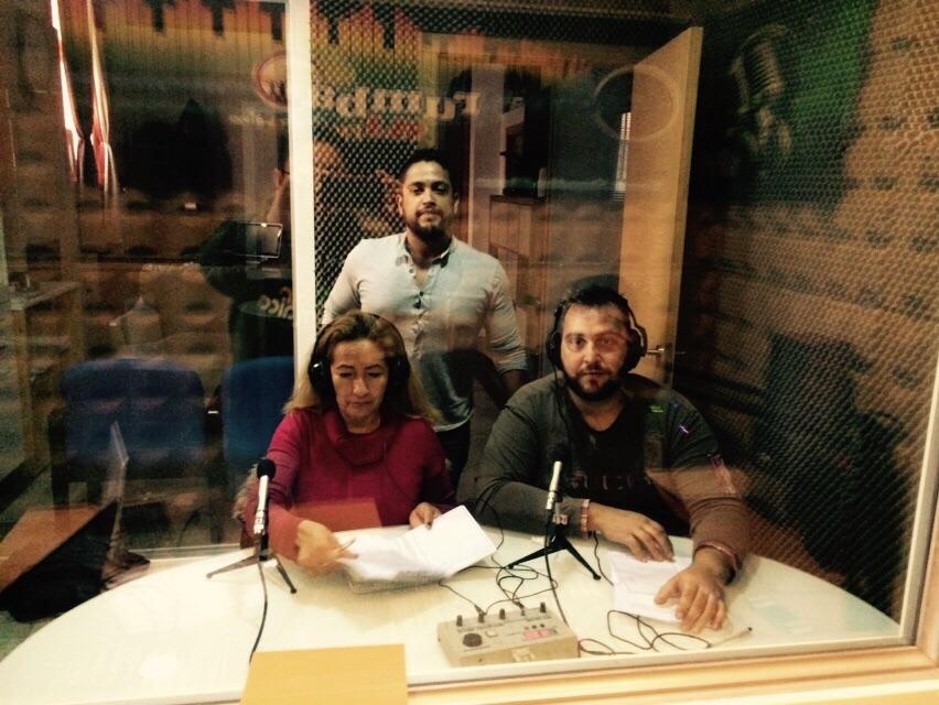 pahzaragoza's tweet photo. Hoy en las ondas #ToqueAIbercaja #2015TechoParaTodxs mañana frente Ibercaja compahs http://t.co/eCAs2ilQbX