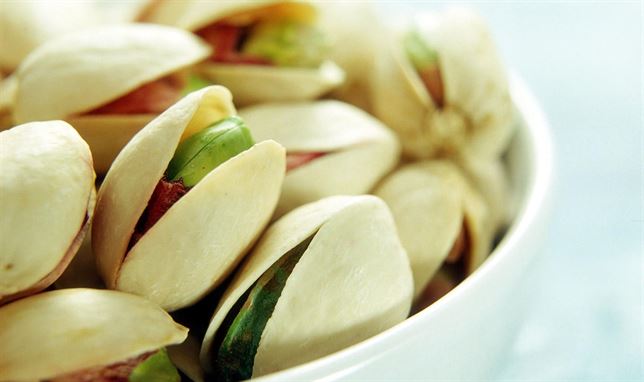 stopestic's tweet photo. Los pistachos podrían reducir el riesgo de padecer #cáncer http://t.co/Av8yOQ0ppm http://t.co/Lh6VqnX51l