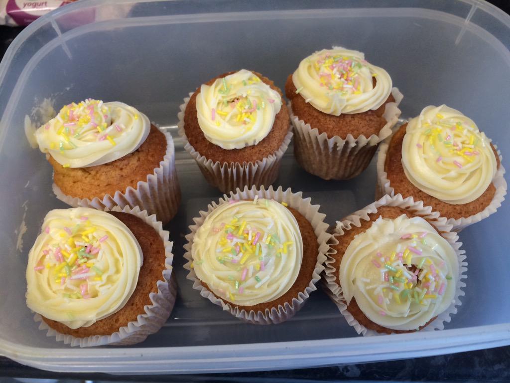 BraidVets's tweet photo. Thanks to Paula, our VN, for these great buns! That should keep us going til lunch!! http://t.co/JMDuj8oMGM