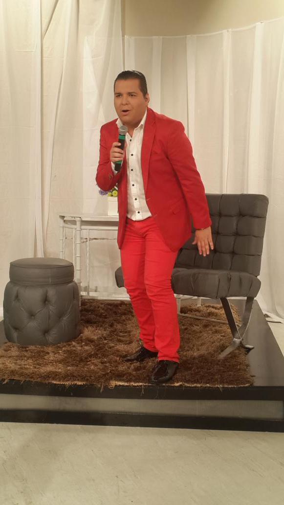 decasaencasatc's tweet image. ¡Pudo salvarse @MiguelCedenoC en @SoyElMejorVIPTC! Da RT si estás feliz de que se haya salvado. #ProntoDCECteVisita