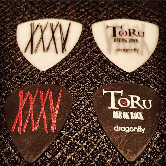 ONE OK ROCK ワンオクロック TORU ギターピック