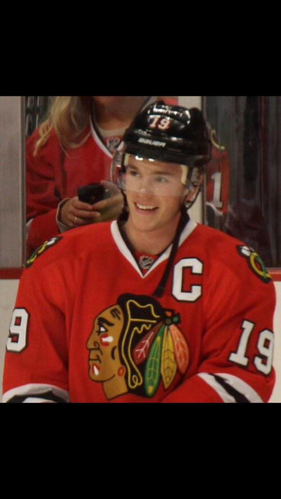 HAPPY BIRTHDAY TO THE BEST CAPTAIN IN THE  very own JONATHAN TOEWS!!! 