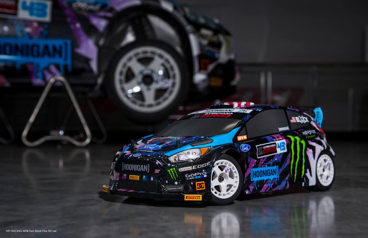 Castrol's tweet photo. If @kblock43 submits his #Castrol find, u can too. Tweet a pic of anything u find w/Castrol on. Use #CastrolEveryday. http://t.co/1YBhe1Ns0l