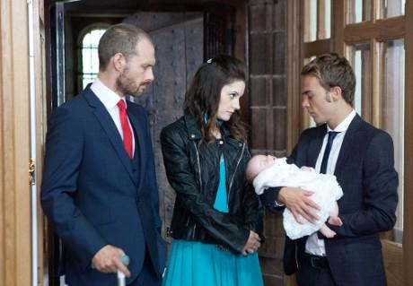 How many Re tweets can we get for these pictures of Lily Platt #Corrie <a href="/itvcorrie/">Coronation Street</a> <a href="/LilyPlatt_x/">Lily Platt</a> #myfave