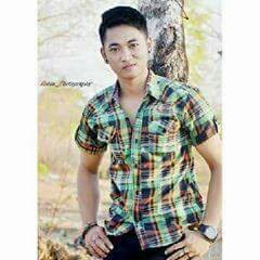 Leshy_92's tweet photo. tersenyum la.. cinta q hapus semua kesedihan mu. tersenyum la sayang ku.. ku ingin engkau slalu bahagia.. http://t.co/AKBCJ80xXB