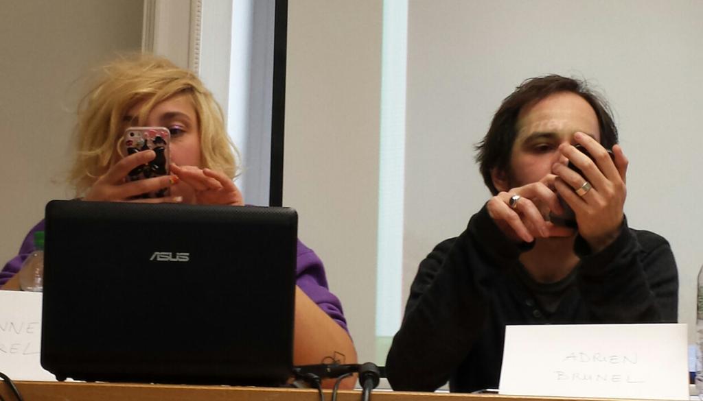 PierreMetivier's tweet photo. Adrien Brunel et @AnneHorel après leurs interventions. De nouveau en pleine mobilité #artsmob1 http://t.co/5vMohvmBGw