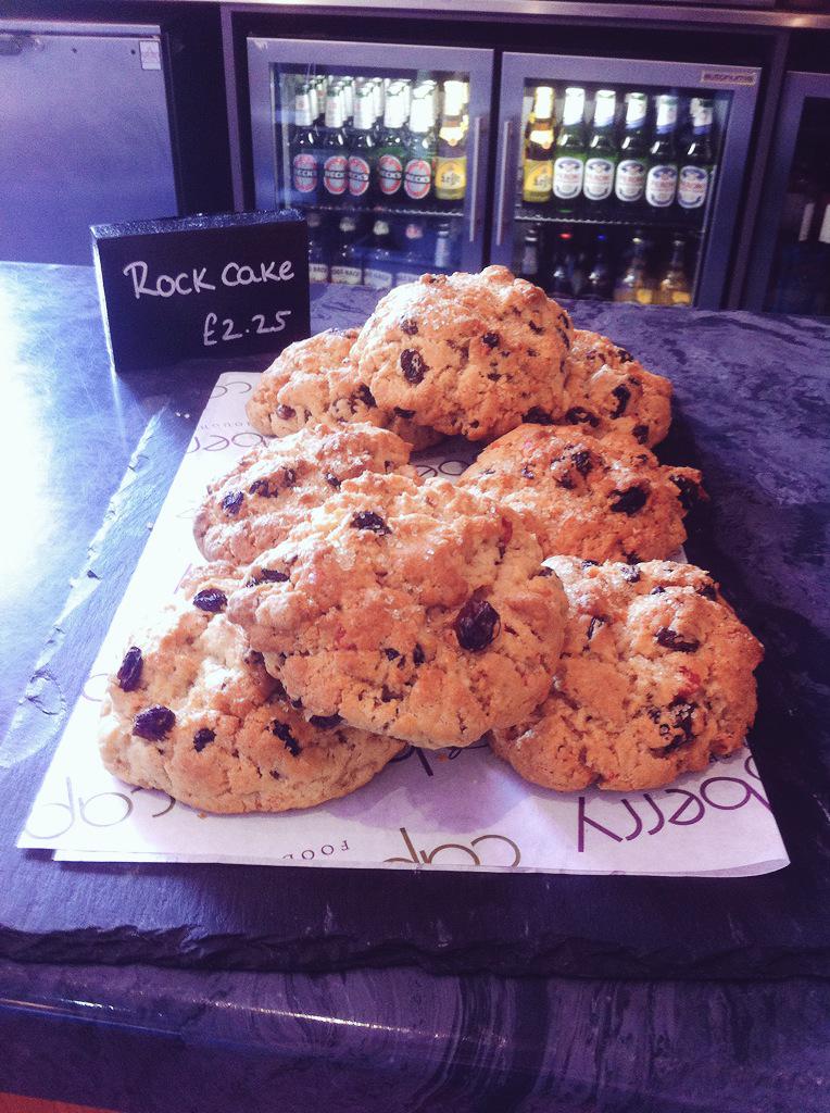 YAT_Cafe's tweet photo. What a great selection of cakes we have today, the perfect snack for pre and post films #cake #bake #filmseason http://t.co/N4Q2yG1boW