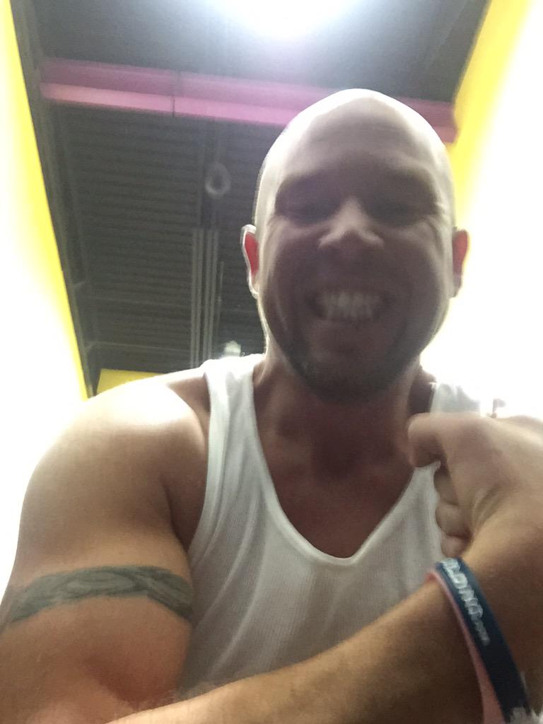 iceezilla's tweet photo. #SmilinAggression although my legs will hate me tomorrow http://t.co/rz0ksXi3vs