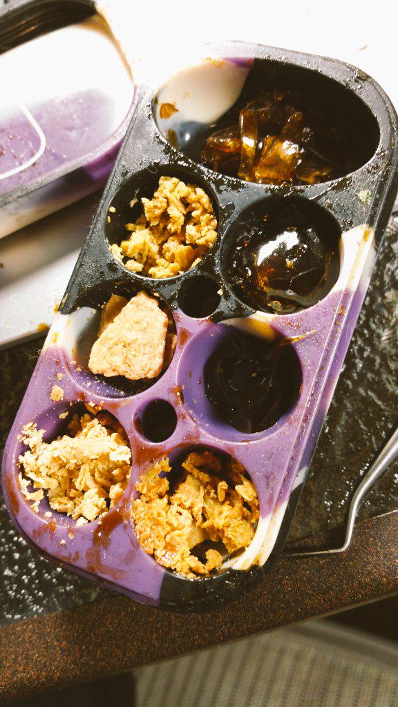 TheBLEUisSKY's tweet photo. #dabs #dabLife #shatter #wax #iceCoilOilRig #cloudLife #PhatDabs #BigSpender $ #oil #dablicious #dabz #weedforPros http://t.co/Em7wMeRhAj