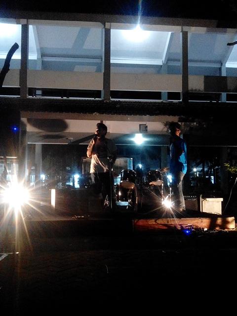 Ayo, ramai kan acara ATTACK fib.. Rame euy, instrumental music come to fib