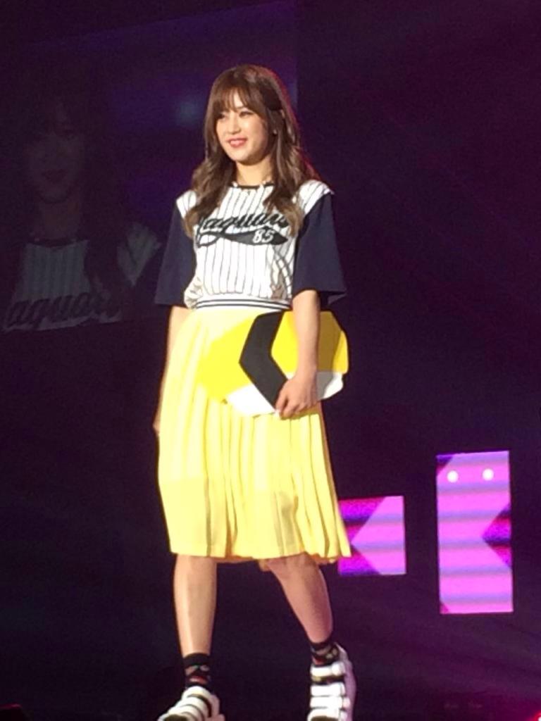 pinkrongz's tweet photo. APink_INA: [PREVIEW] 150429 Apink's Fashion Show at 2015 Girls Award in Japan *2 #에이핑크 ~NC~ http://t.co/VqOlsft18d