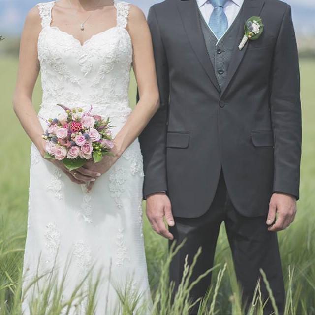 hectormiraphoto's tweet photo. Una de la #boda de @vane5506 en #Huesca http://t.co/xSixARaBhT