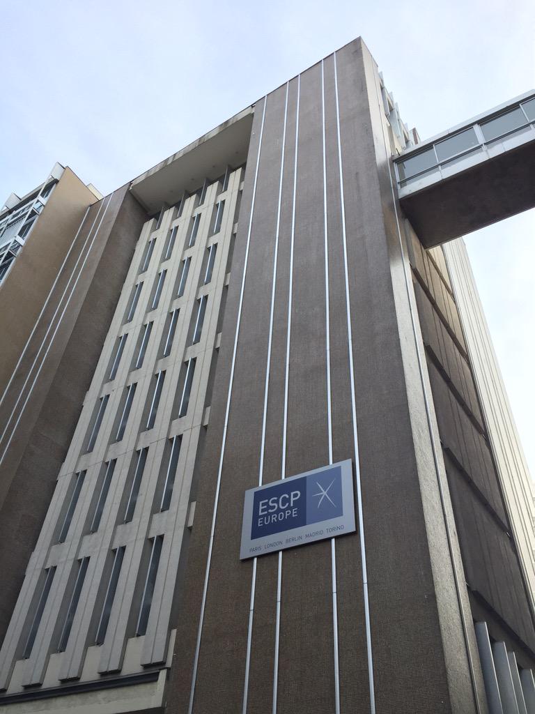 LaurentAllard's tweet image. Je suis @HECAlumni et j&apos;adooore être à l&apos;@ESCPeurope pour la #labsession d&apos;@Souhaitables !!;) #prospective