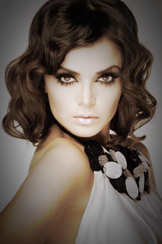 MGonzalezfans's tweet photo. La conductora con el rostro más bello y perfecto. @marisolglzz es un orgullo ser tu fan. ❤️🙏🏼✨ http://t.co/ea0NQ3dvob