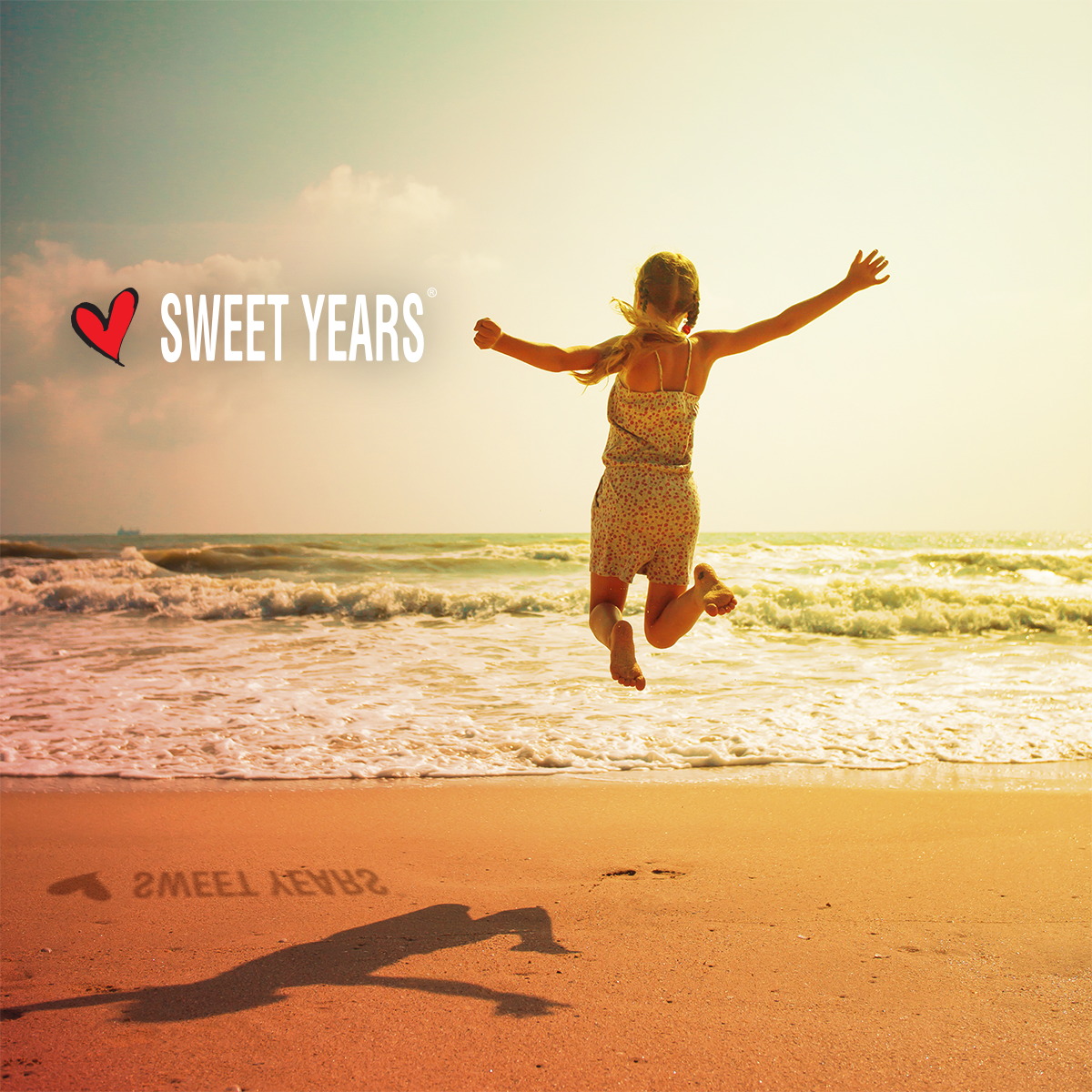 SweetYears_it's tweet photo. Mentre giocano all’aperto, ricordati di proteggere sempre i tuoi figli con un cappellino! #SweetYears http://t.co/HZzqaPMtj2