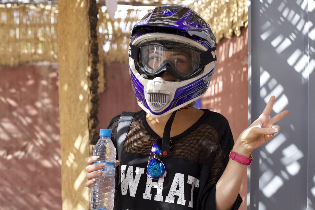 AlisonTellbe's tweet image. we drove around in the desert and it was the time of my life!