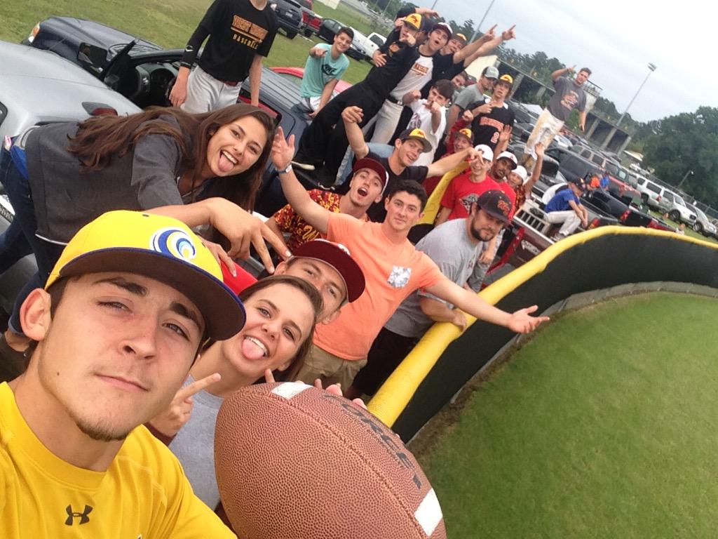 ryleemau's tweet photo. Congrats to the WN softball team on qualifying for the elite 8.β€οΈ #WNOnTop @Garett__Delano http://t.co/5RuwqEjZig