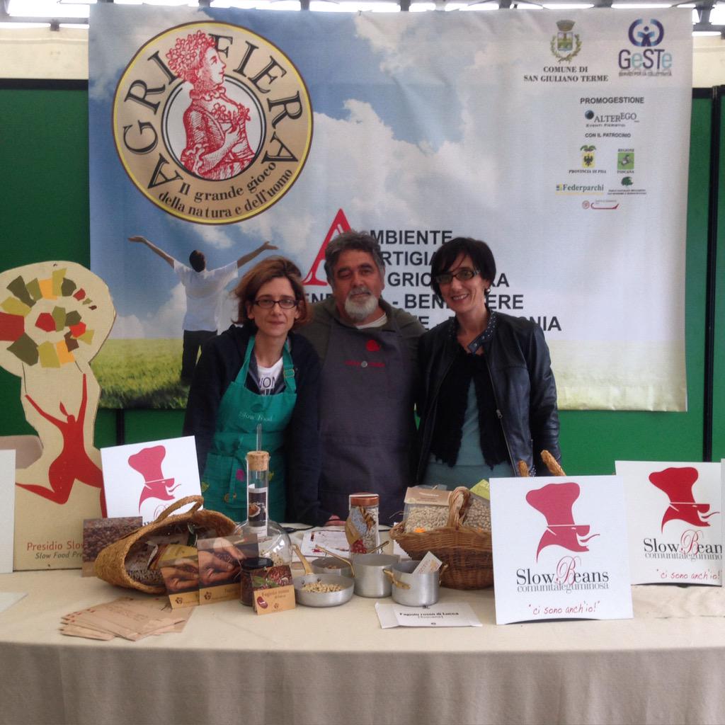 igers_firenze's tweet photo. Ci stiamo preparando per degustare una buona zuppa di fagioli del ristorante Diavoletti di #Lucca #agrifiera15 http://t.co/bH8PqLnJtc