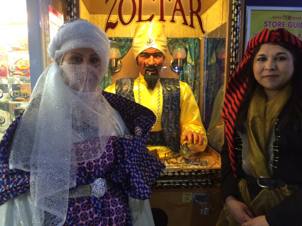 arablessproject's tweet photo. At the waterloo arcade with zoltar who has predicted our arrival! #arabless http://t.co/BsNVfFEuBr