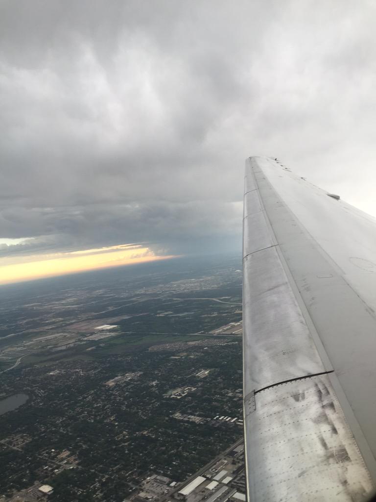 ehovs's tweet photo. High above Dallas #calmbeforethestorm #CNNInTheAir http://t.co/iXwYe4LcAZ