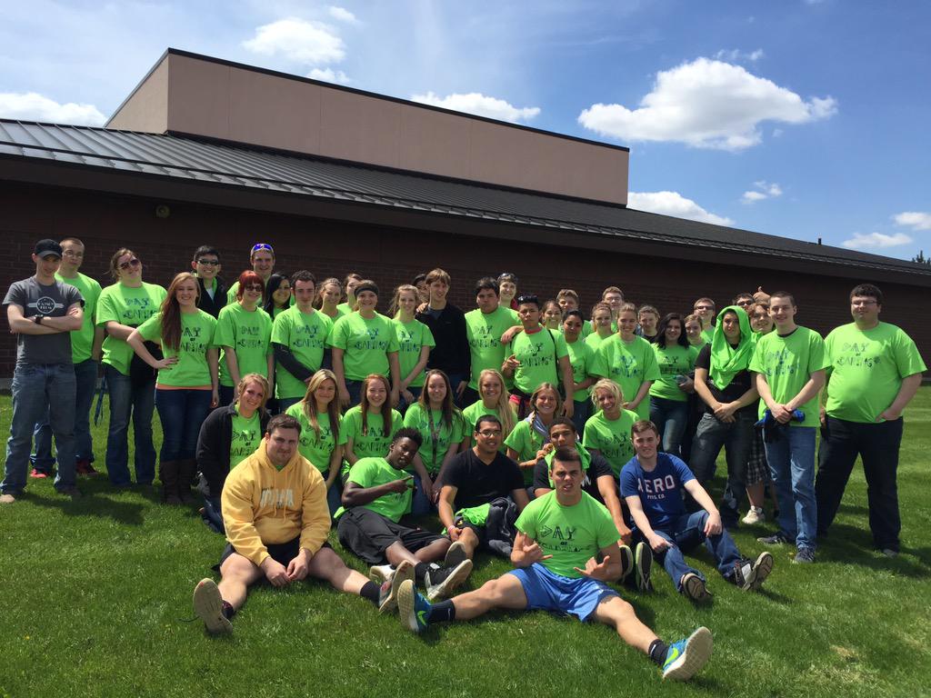 AHSLantz's tweet photo. Great weather! Great cause! Great workers! #AHS #MSDSC http://t.co/pHj3DIgqXC