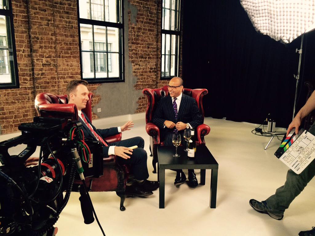 TheoPaphitis's tweet photo. More #GE2015 filming with @jordanklepper, familiar surroundings !! @TheDailyShow 
@CelebroStudios http://t.co/DnSCczXDpE