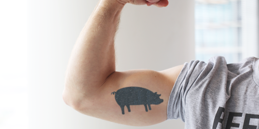 Arbys's tweet photo. @smokehouserats We love your passion for meat. It needs a home. Join the #MeatCraft community. http://t.co/HY1YORoymc http://t.co/1ILg44ZQmE