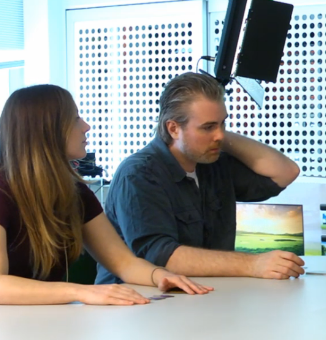 CDx9yZUW0AAxr-z.png:large