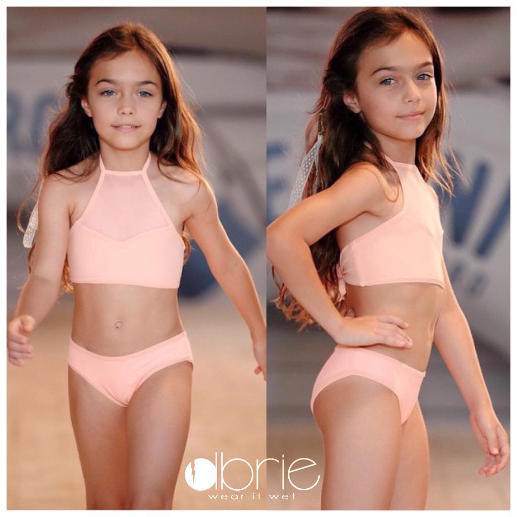 dbrie_swim's tweet photo. @dbrie_swim: The cutest #fashion blogger in #Miami rocking her #dbrie on the runway this weekend! @ThePetitePoet http://t.co/CvwEGC1KM6