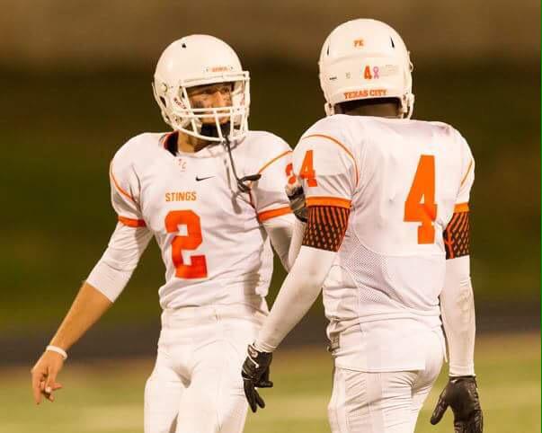 GearFootball's tweet photo. Texas City Highschool Uni's👀🍊 http://t.co/ufVj8D9fCH