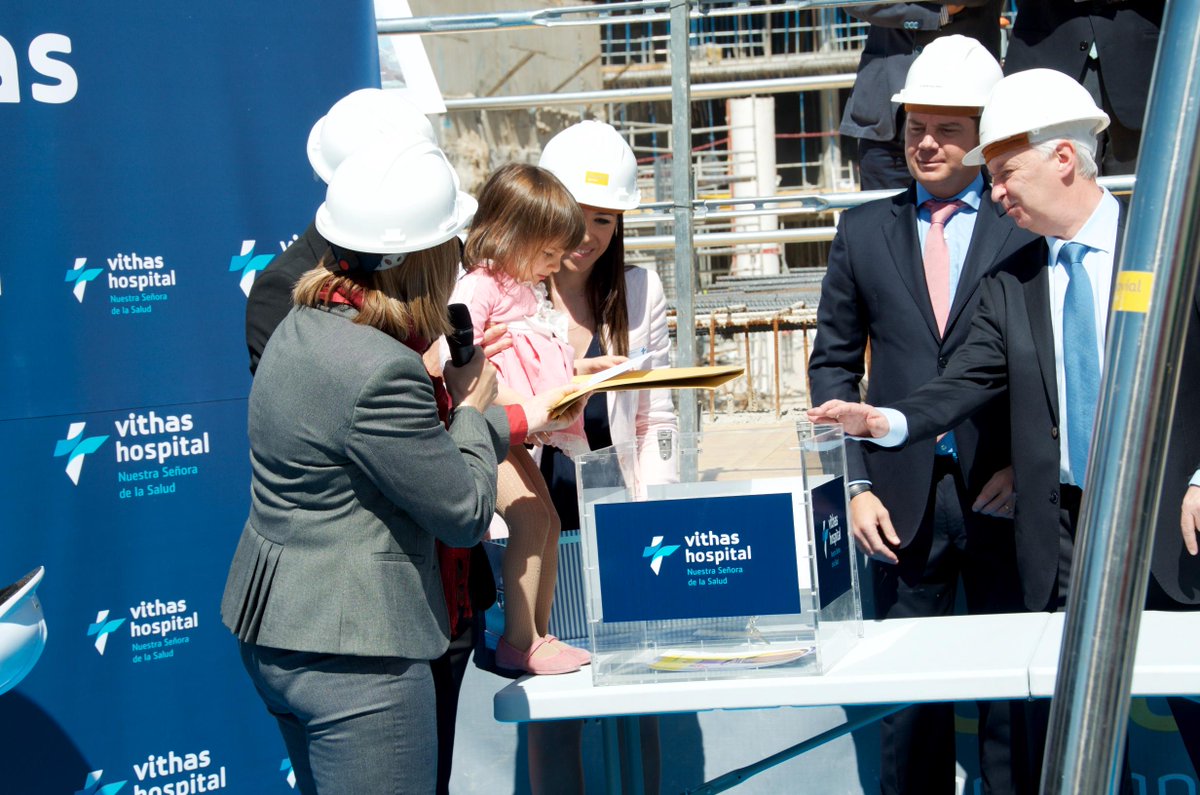Vithas's tweet photo. Presentamos el proyecto de construcción del nuevo Hospital Vithas Nuestra Señora de la Salud #cápsulaVithasGranada http://t.co/9cUx0oRPEo