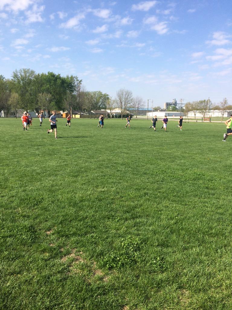 ROTigerStrength's tweet photo. Since the spring weather is here we might as well enjoy it with some #OutsideFunTime #EarnEverything #Line6 http://t.co/OfY87Nvfj9