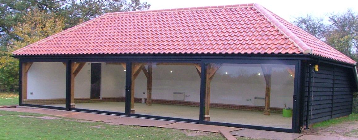 advocateAG's tweet photo. Nice.Client's car showroom with HUGE sliding doors. #classic #car #showroom #garage #aluminium #sliding #doors #glass http://t.co/TuquES1ktw