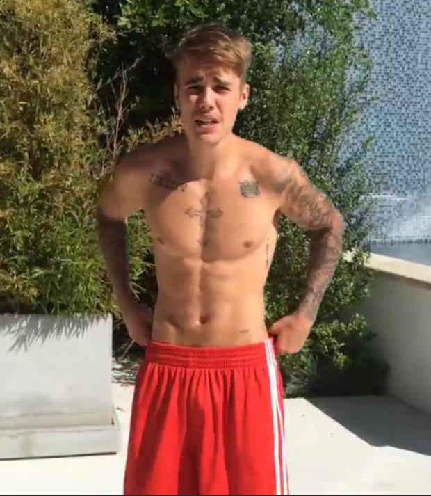 heatworld's tweet photo. #Beliebers - here's where you voted @justinbieber in our #HottestHunks poll! http://t.co/dQF0DxcYJe http://t.co/go8cqnmn3a