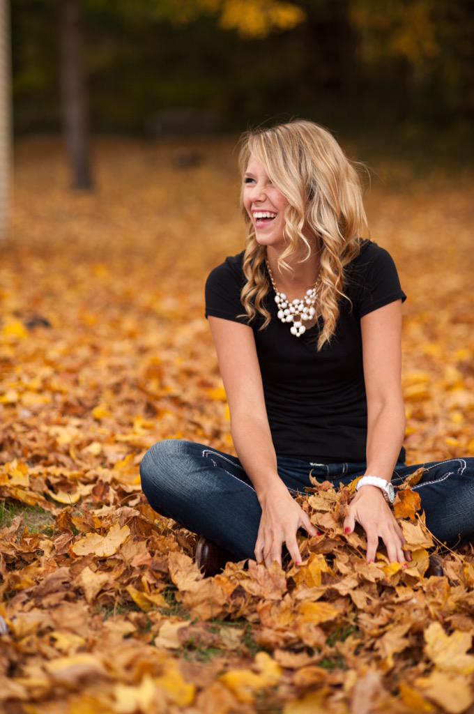 012jenniferp's tweet photo. May she always stay playful and young at heart! #ShutterflyGrad http://t.co/ixFezFWUF4
