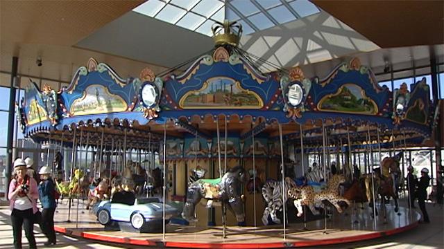 WLWT's tweet image. Photos: Work finishes on Carol Ann's Carousel bit.ly/1zoQoUI