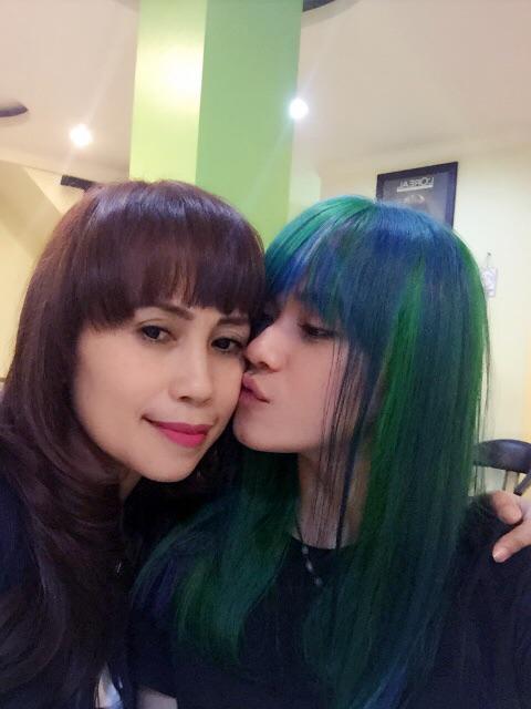 egakuman's tweet photo. Koq jd cntikan mama ihh:p @Aradrizki: Udh kembar belum ??
@mamah_nunung
http://t.co/9MJvb5RmCF"