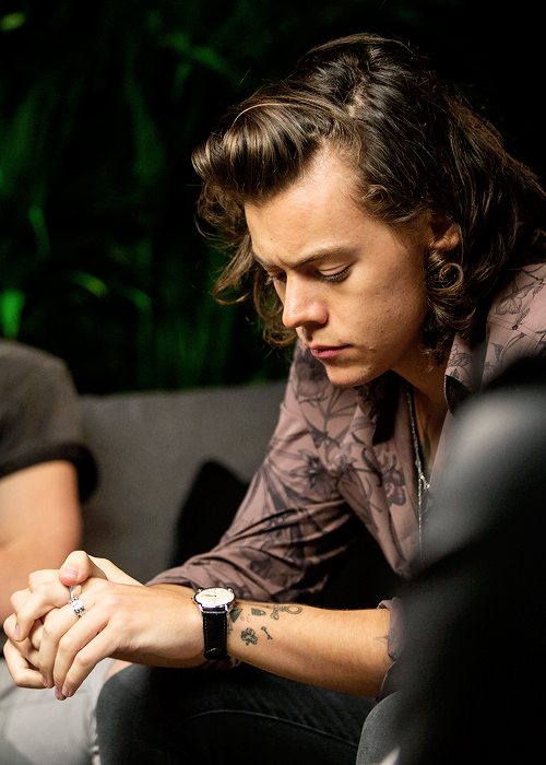 1DirectSG's tweet photo. Harry http://t.co/eZod5MXHWi