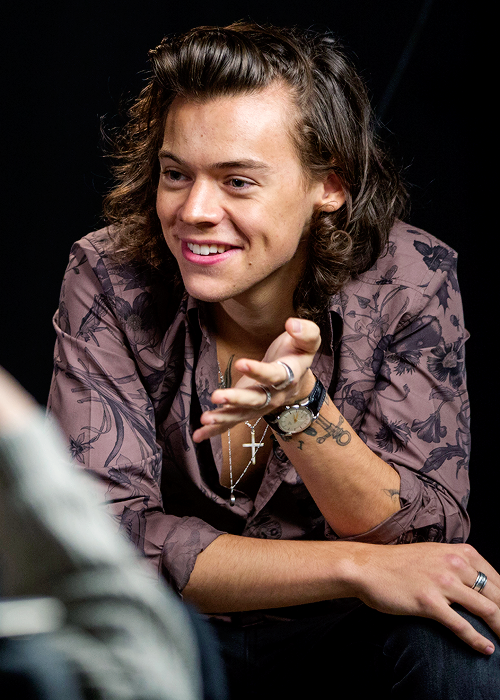 1DirectSG's tweet photo. Harry http://t.co/eZod5MXHWi