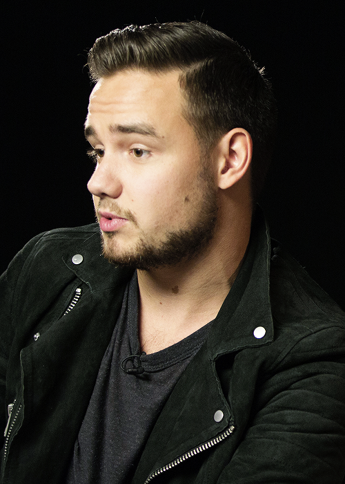 1DirectSG's tweet photo. Liam http://t.co/edj8Sjpc2X