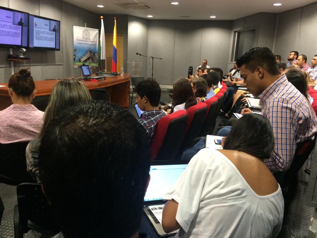 Tecnnova_UEE's tweet photo. Un diálogo sobre #SpinOffColombia  #MitosyRealidadesSpinOff @UdeA  @GestionTechUdeA @JoséMVeraza http://t.co/lwRiVJLnI2