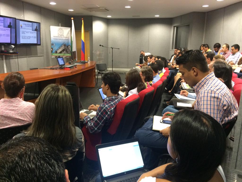 Tecnnova_UEE's tweet photo. Un diálogo sobre #SpinOffColombia  #MitosyRealidadesSpinOff @UdeA  @GestionTechUdeA @JoséMVeraza http://t.co/lwRiVJLnI2