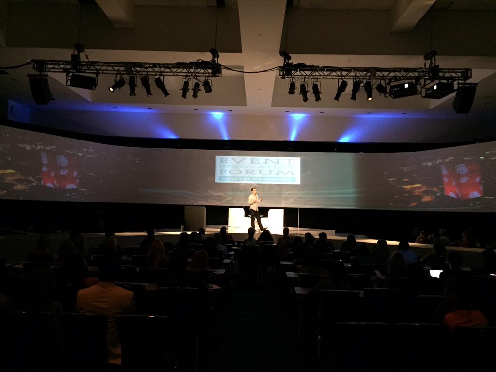 Justin Newlin tweet media