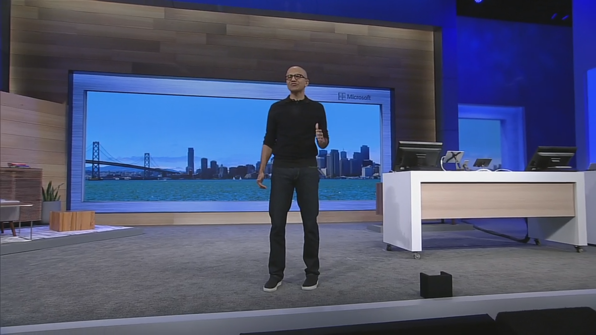 DavidGoldmanCNN's tweet photo. So I guess a black top, blue jeans and sneakers has become the CEO uniform for major tech keynotes? http://t.co/Vu1wDMtzN2