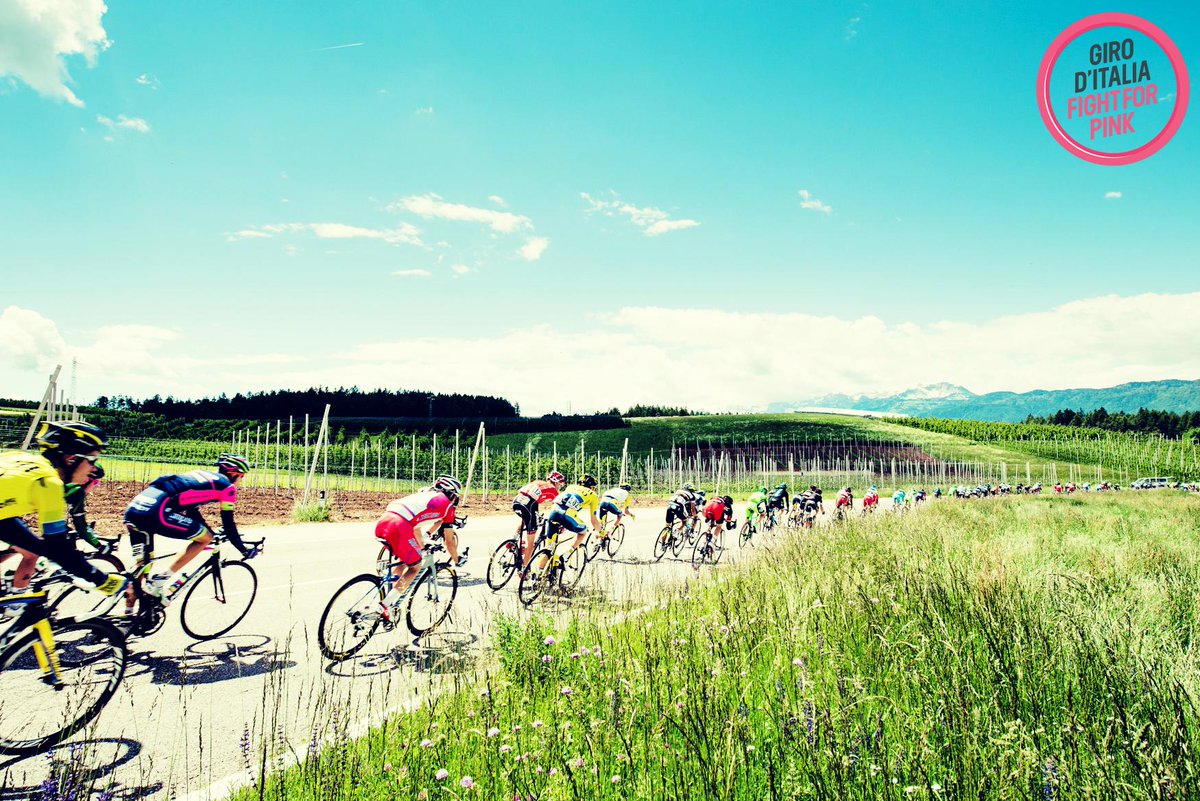 giroditalia's tweet photo. Lo spettacolo del Giro d'Italia si avvicina: ecco la lista iscritti!
http://t.co/Ji3mcGmBm3
#Giro http://t.co/4L8vB8Iv45