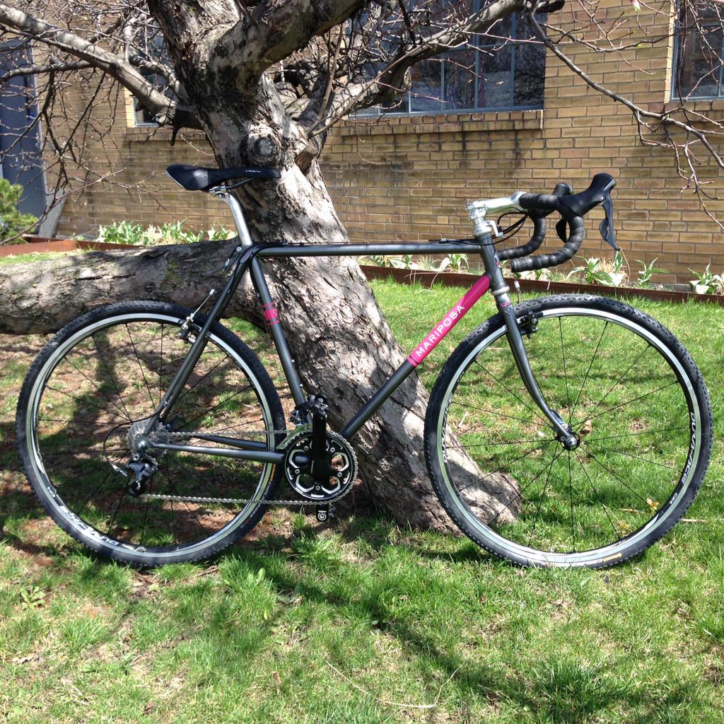 MariposaBikes's tweet photo. CX machine ready for the Don Valley trails #octto #velocolour #chrisking #mariposabicycles #shimano #fizik http://t.co/iD1KYXQRkK