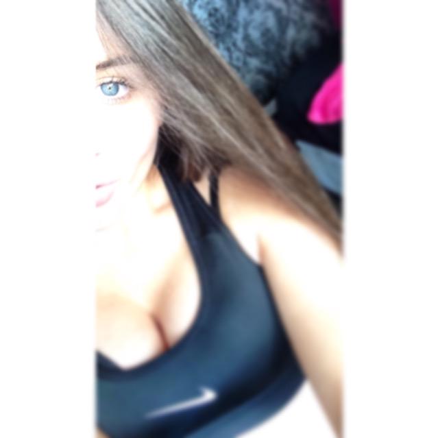 Hannahdurcan's tweet photo. 😘😝 http://t.co/JUutrfWdz9
