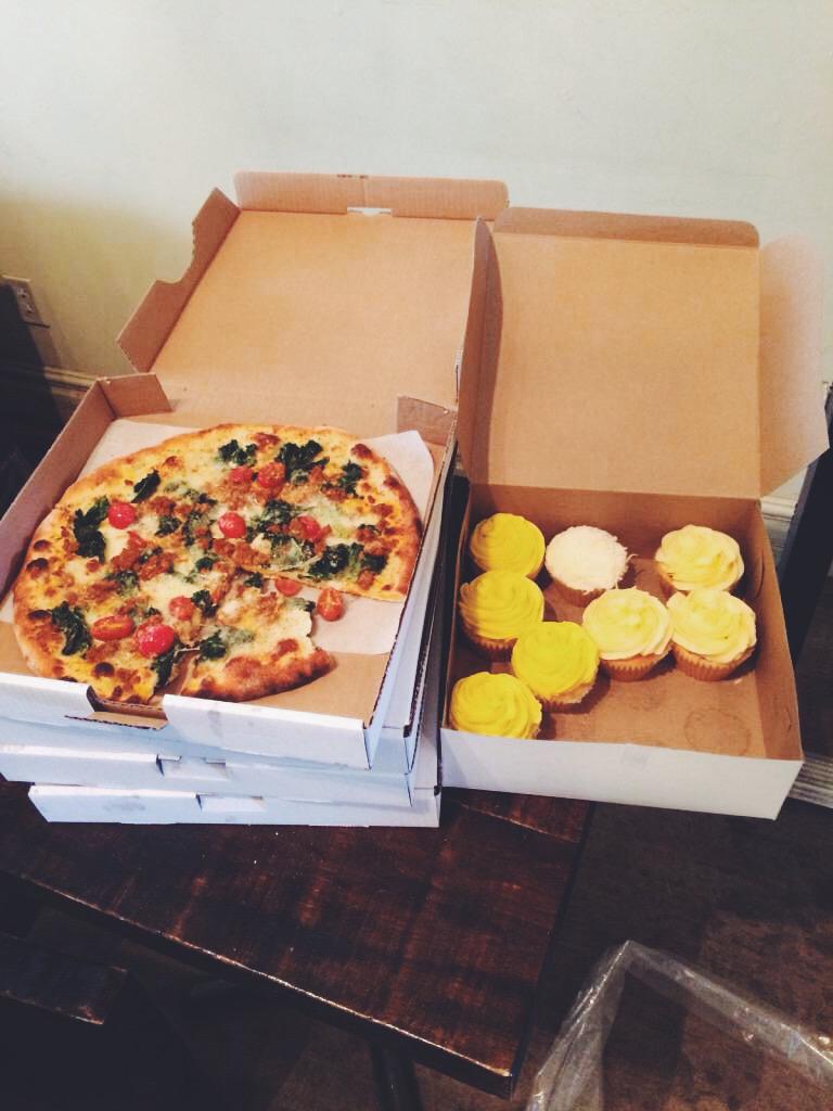 WOW! Pizzerria Geppetto et <a href="/itsi_bitsi/">Itsi Bitsi</a> nous ont apporté des belles surprises pour notre journée de déménagement!