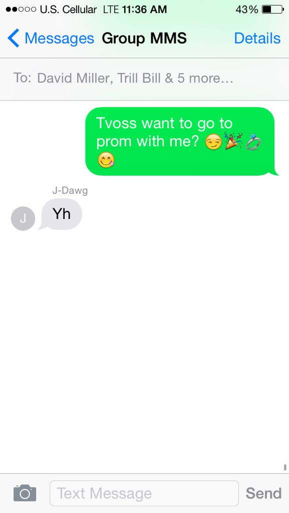 Yameswow's tweet photo. I got a prom date everyone!!! #promposal2015 #PromposalMania #prom2k15 @_tVoss http://t.co/mMKLWfbIpN